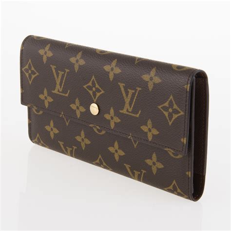 louis vuitton pocket wallet.